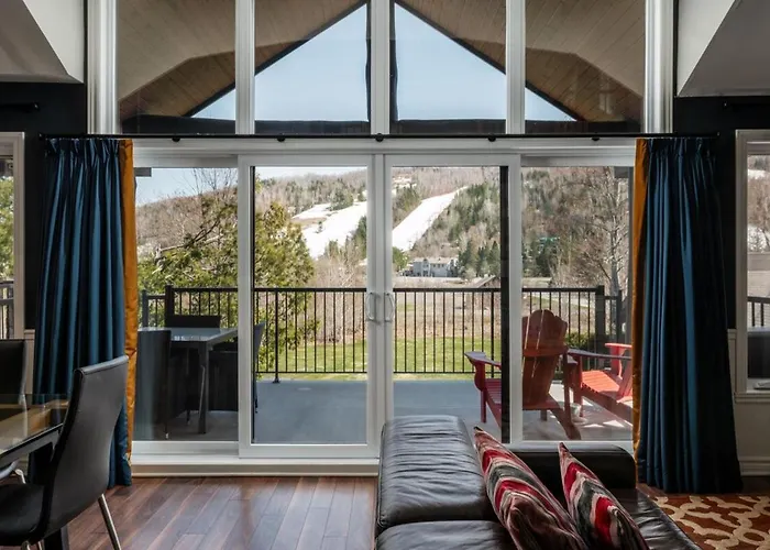 Spacious 3 Bedroom Condo Ski-In Ski-Out St Sau