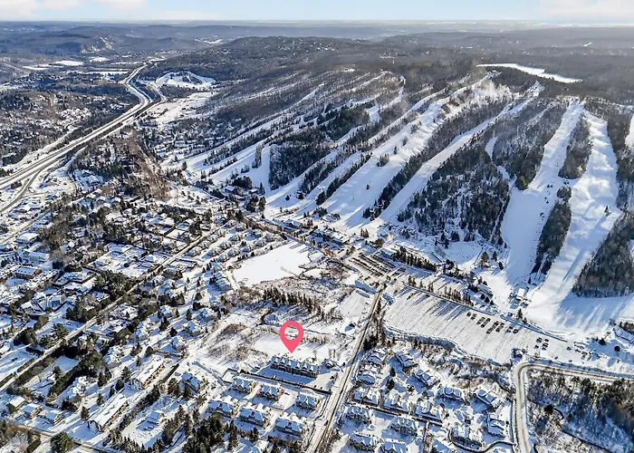 2 Bedroom Condo Ski In Ski Out Sommets St-Sauveur